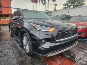 Toyota Highlander Platinum 2021 Black