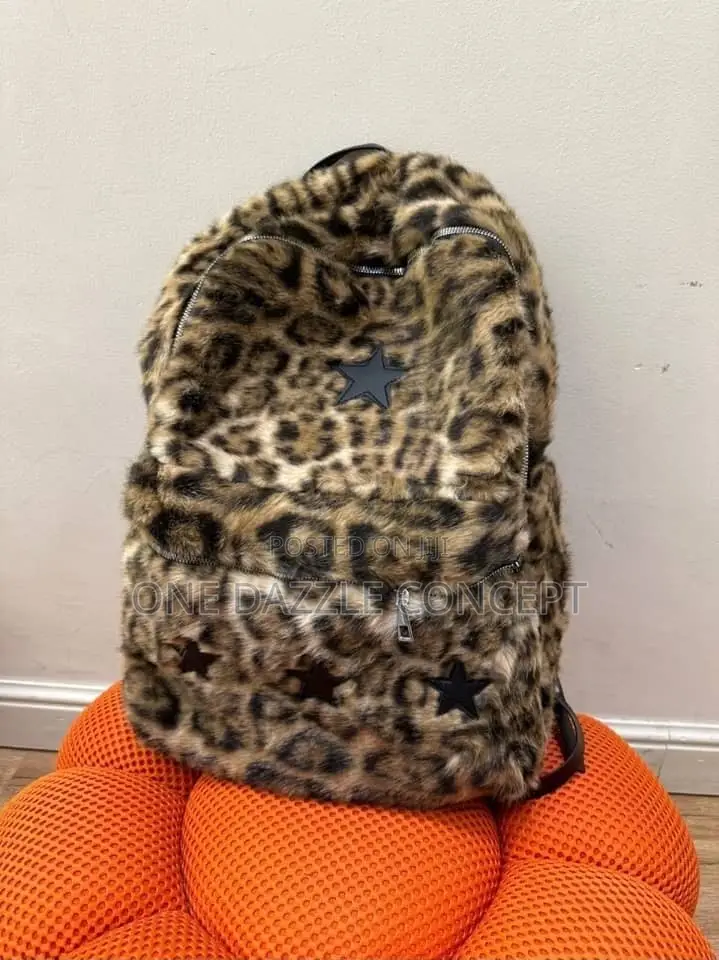 Causal Backpack