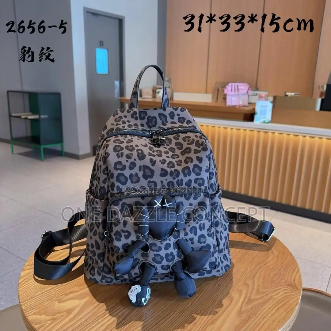 Causal Backpack
