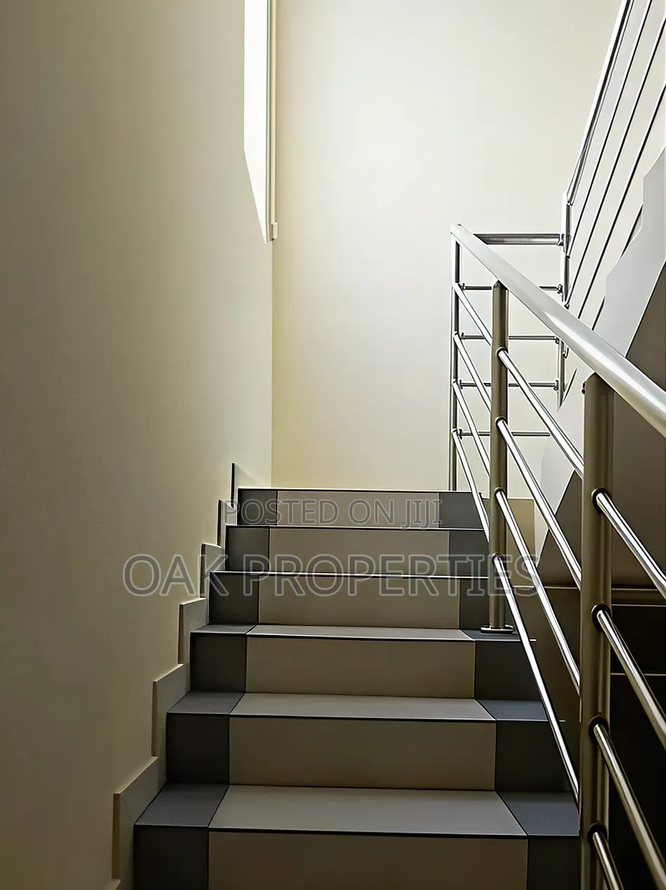 3bdrm Duplex in Old Gra for rent