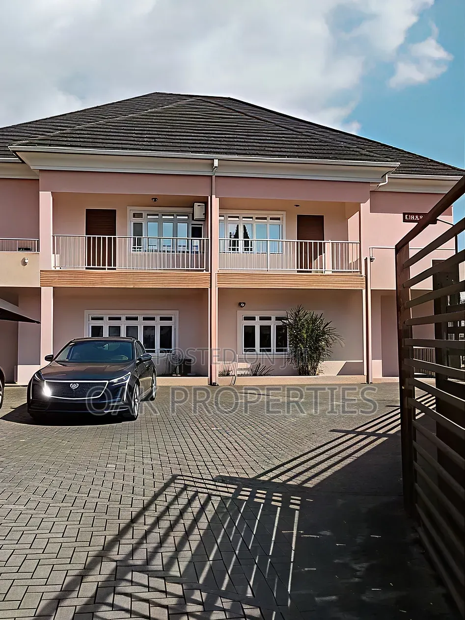 3bdrm Duplex in Old Gra for rent