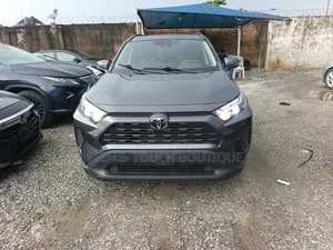 Toyota RAV4 XLE FWD 2024 Black