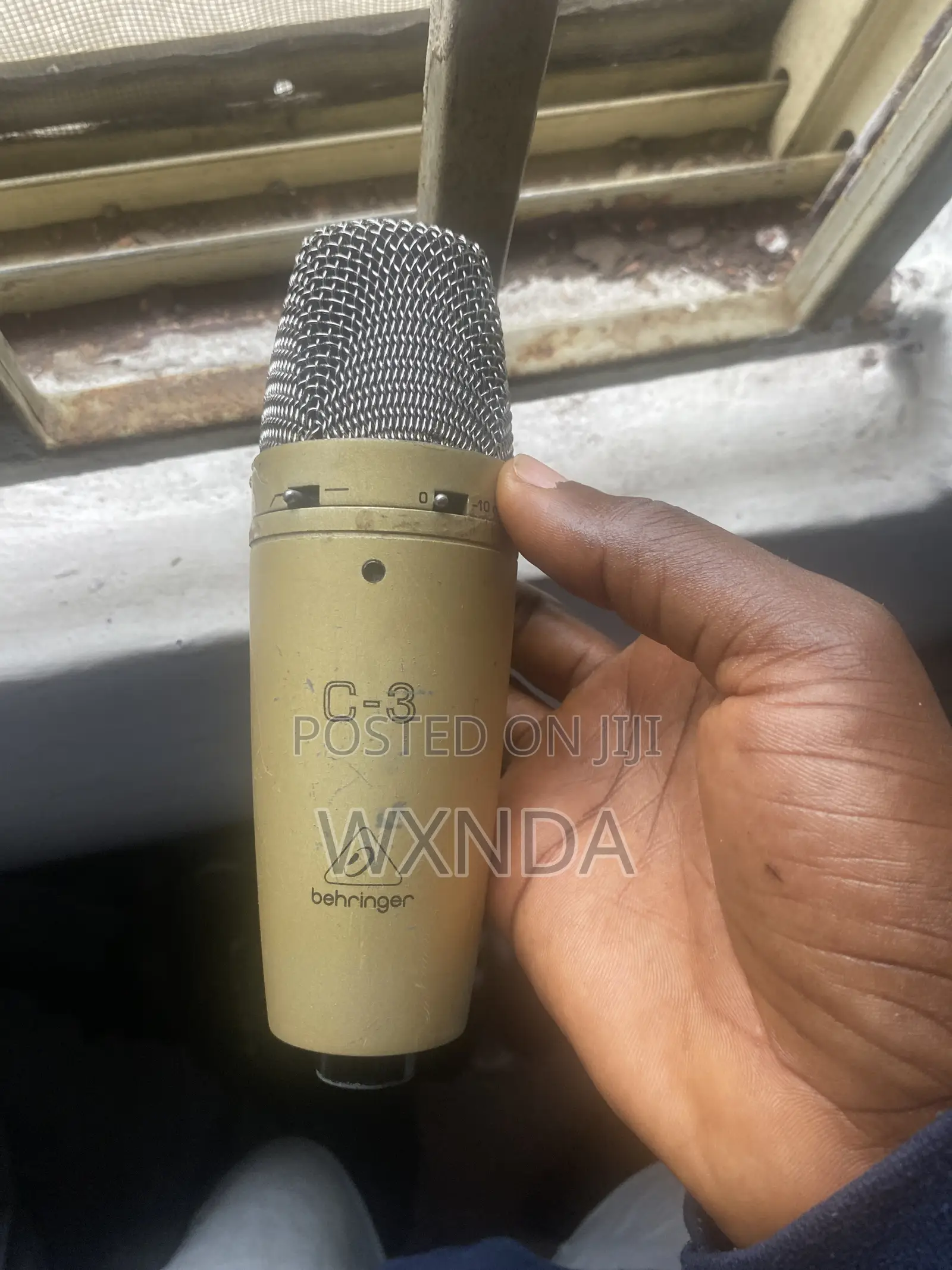 Behringer C3 Condenser Microphone