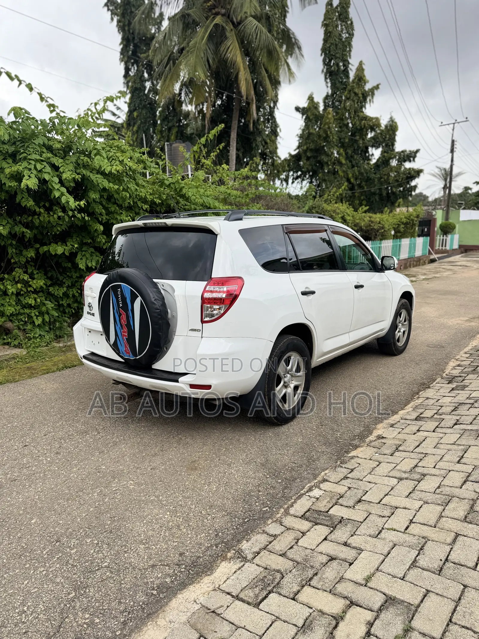 Toyota RAV4 3.5 2011 White