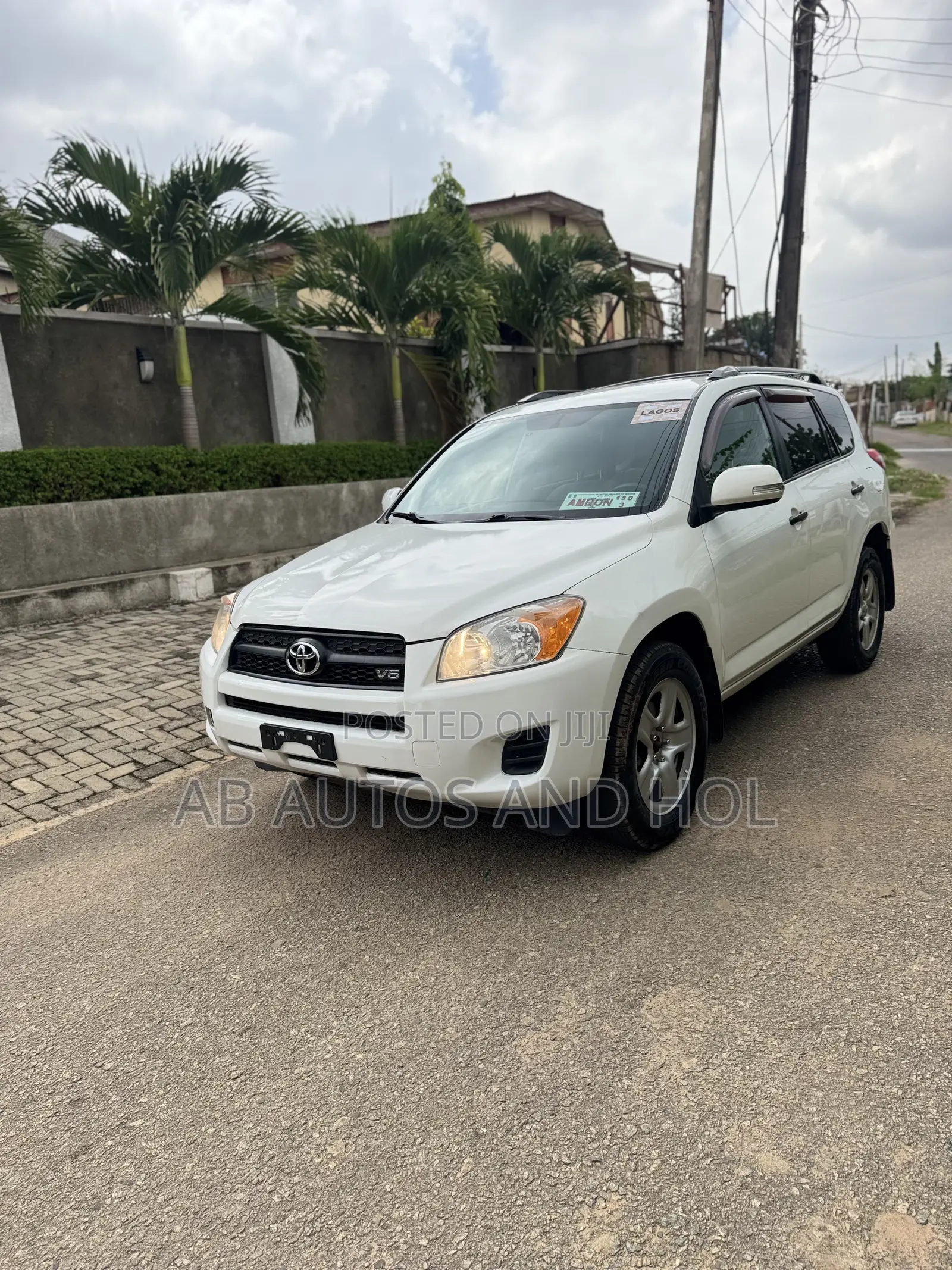 Toyota RAV4 3.5 2011 White