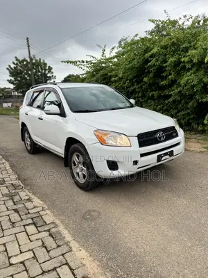 Toyota RAV4 3.5 2011 White