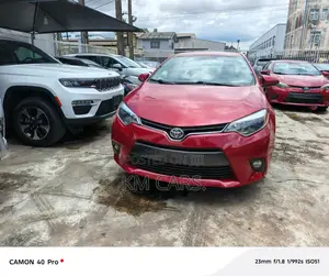 Toyota Corolla 2015 Red