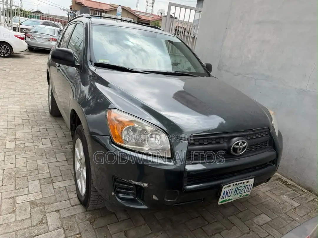 Toyota RAV4 2.5 2010 Black