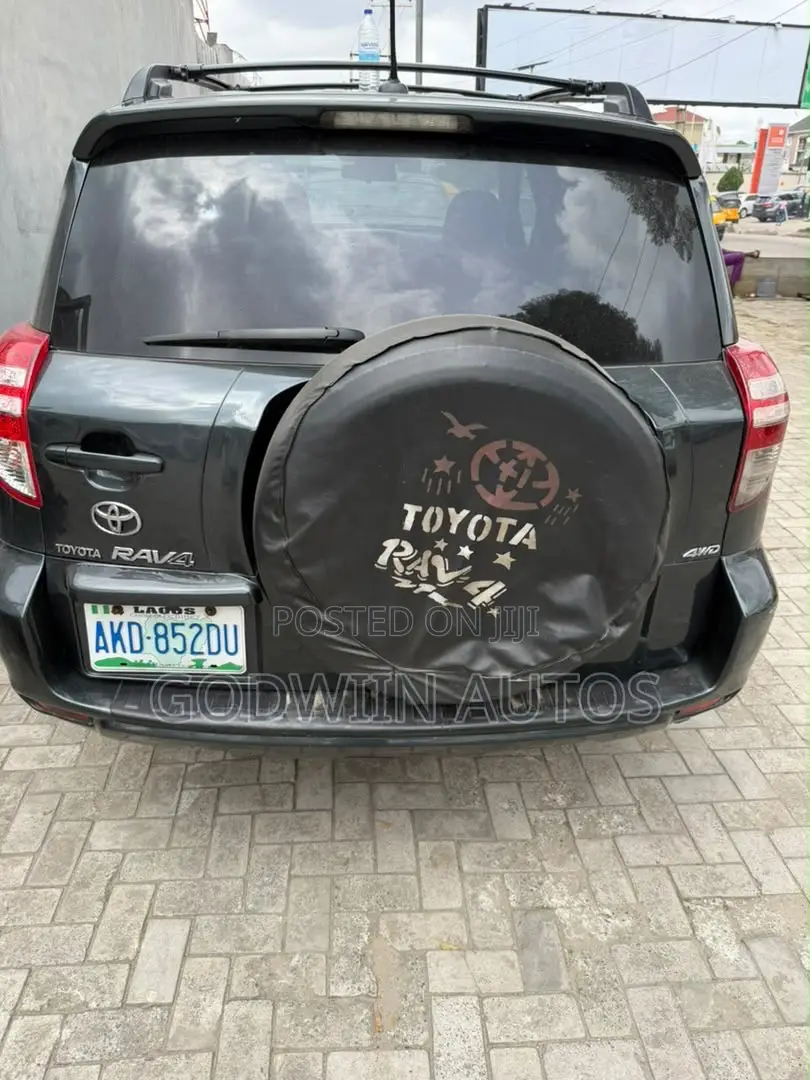 Toyota RAV4 2.5 2010 Black