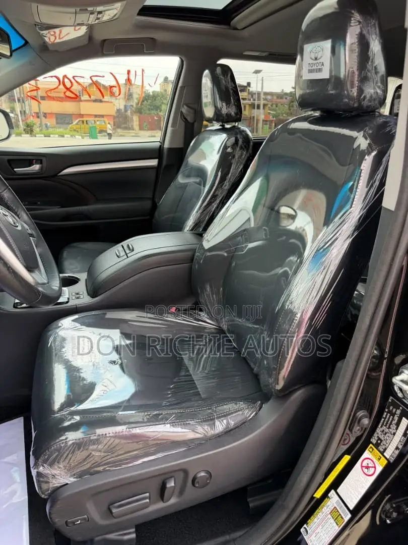 Toyota Highlander 2015 Black