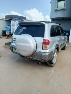 Toyota RAV4 Automatic 2003 Silver