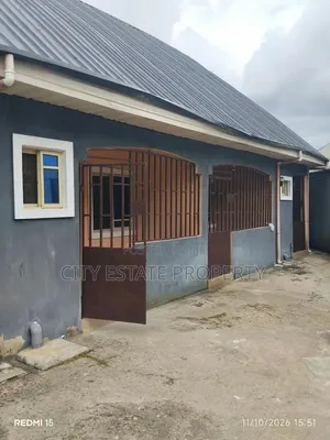 2bdrm Block of Flats in City Estate, Elimbu for rent