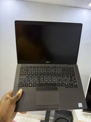 Laptop Dell Latitude 5400 8GB Intel Core i5 SSD 256GB