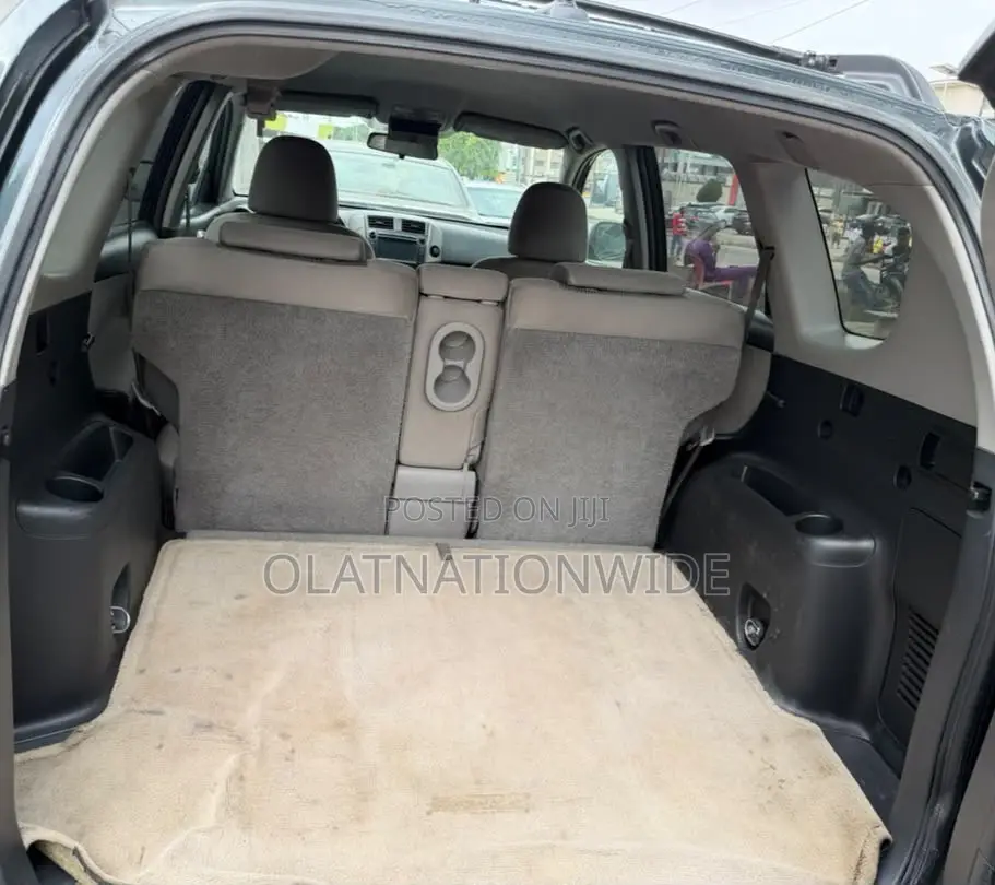 Toyota RAV4 2010 Black