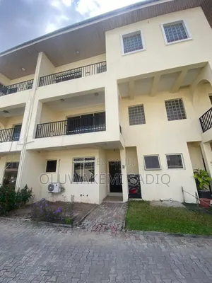4bdrm Duplex in Parkview Estate for rent
