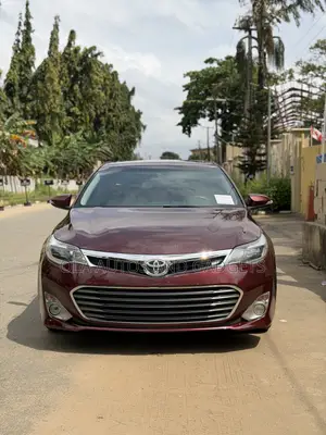 Toyota Avalon Limited 4dr Sedan (3.5L 6cyl 6A) 2014
