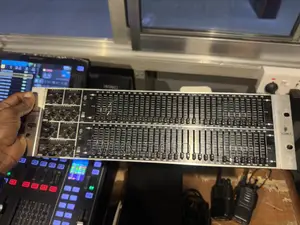 Behringer 31 Band Graphic EQ FBQ6200 With FBQ Feedback