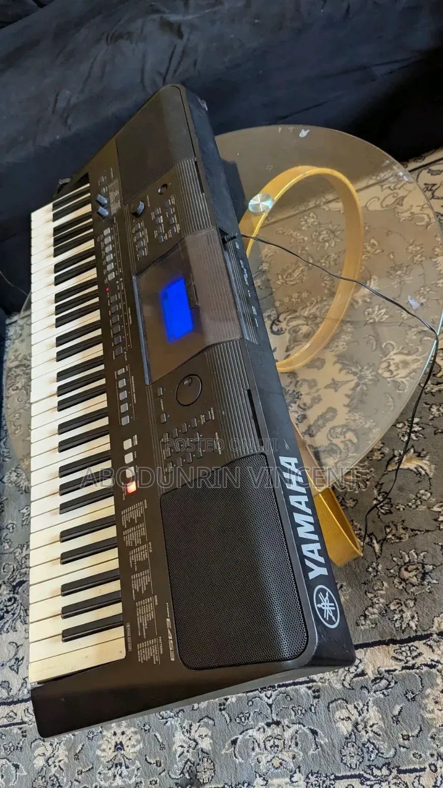 Yamaha Keyboard (Psr E453)