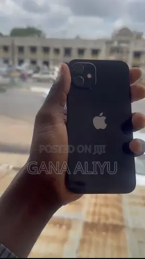Apple iPhone 12 64 GB Black