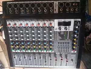 Yamaha PMX-808DU 8 Channel Powered Mixer