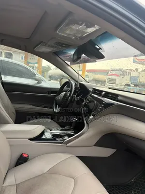 Toyota Camry 2019