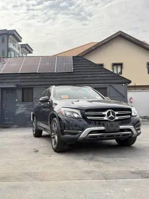 Mercedes-Benz GLC-Class 2017 Blue