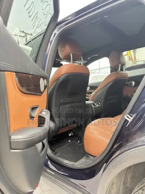 Mercedes-Benz GLC-Class 2017 Blue