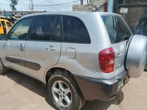 Toyota RAV4 Automatic 2004 Silver