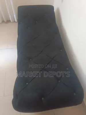 ARMLESS Sofa / Bed