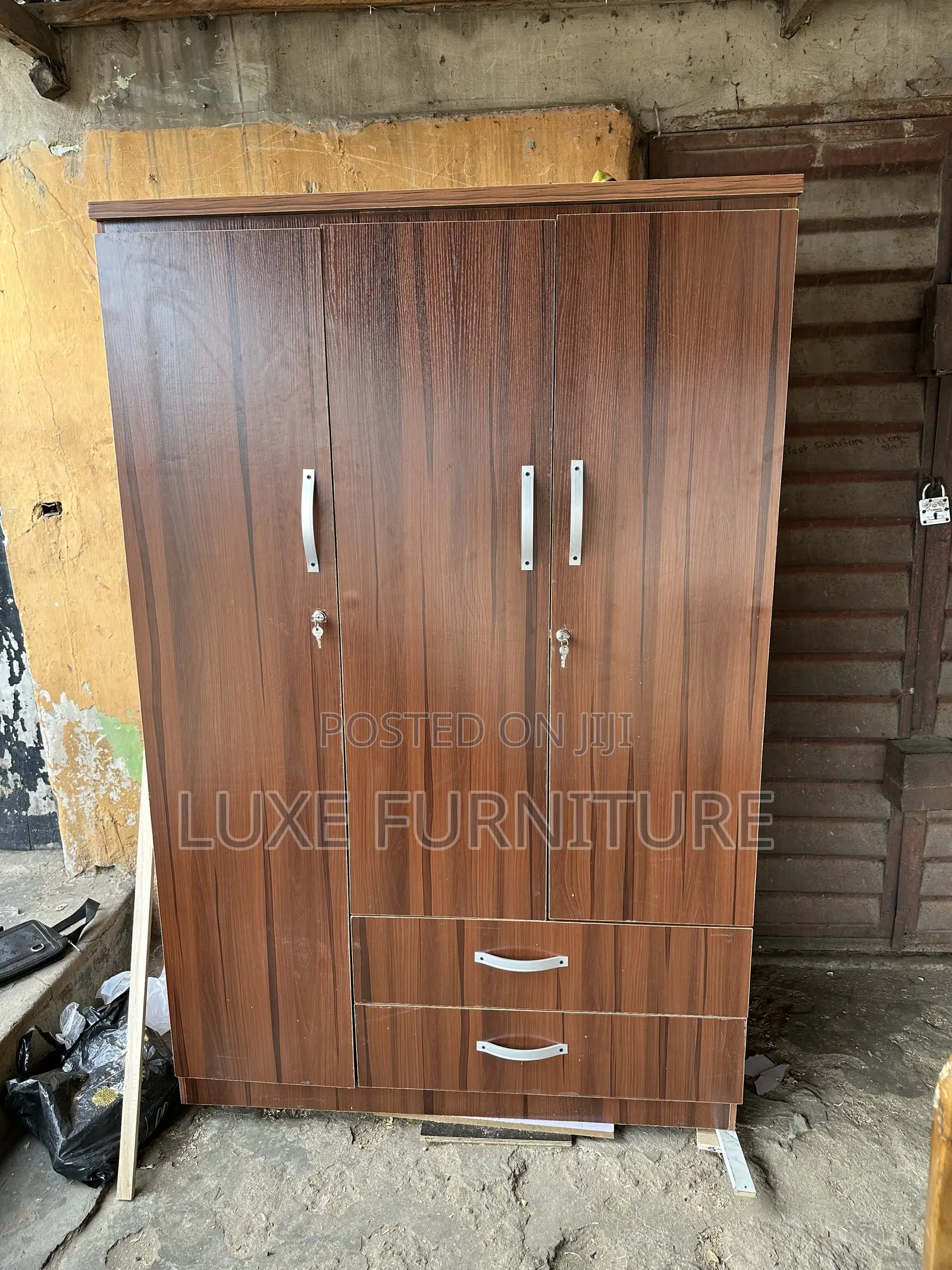 4ft by 6ft Wardrobe Made With Quality Materials