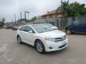 Toyota Venza XLE 4dr Wagon AWD (3.5L 6cyl 6A) 2014 White