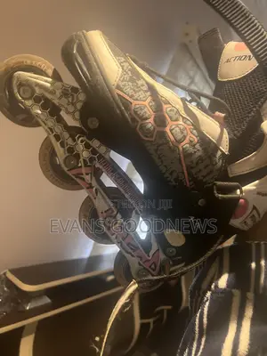 Used Skating Shoe, Perfect Condition