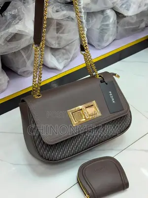 Luxury Fashion Handbag for Women – Elegant and Stylish