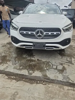 Mercedes-Benz GLA-Class GLA 250 4MATIC AWD 2023 White