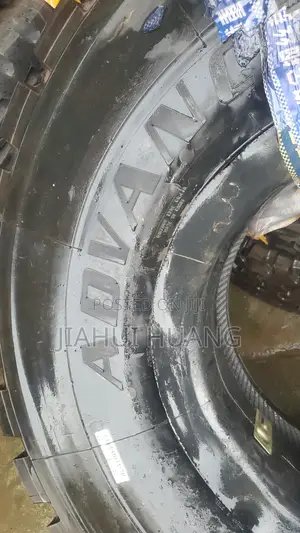 14.00r20 Tire