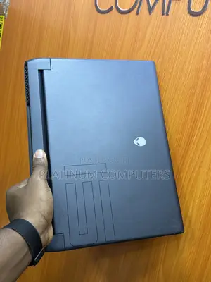 Laptop Dell Allenware M15 R5 16GB AMD Ryzen 9 SSD 512GB
