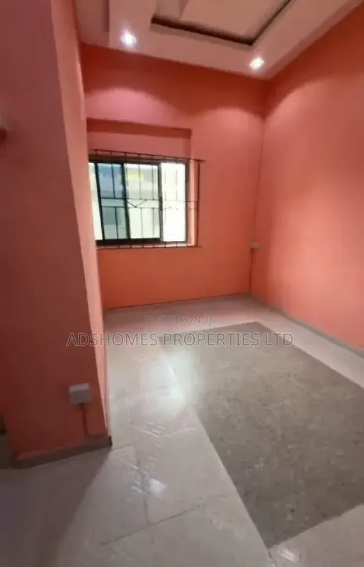 Mini Flat in Onipanu for rent