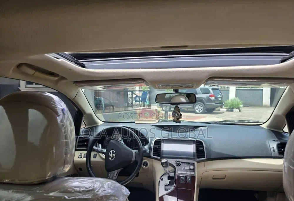 Toyota Venza 2010 Red