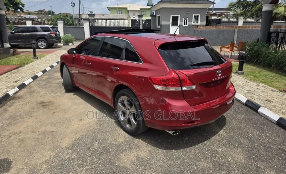 Toyota Venza 2010 Red