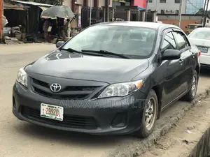 Toyota Corolla 2012 Gray