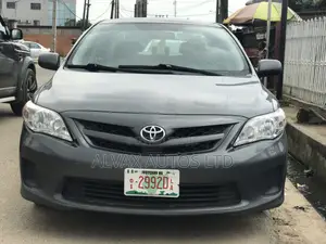 Toyota Corolla 2012 Gray