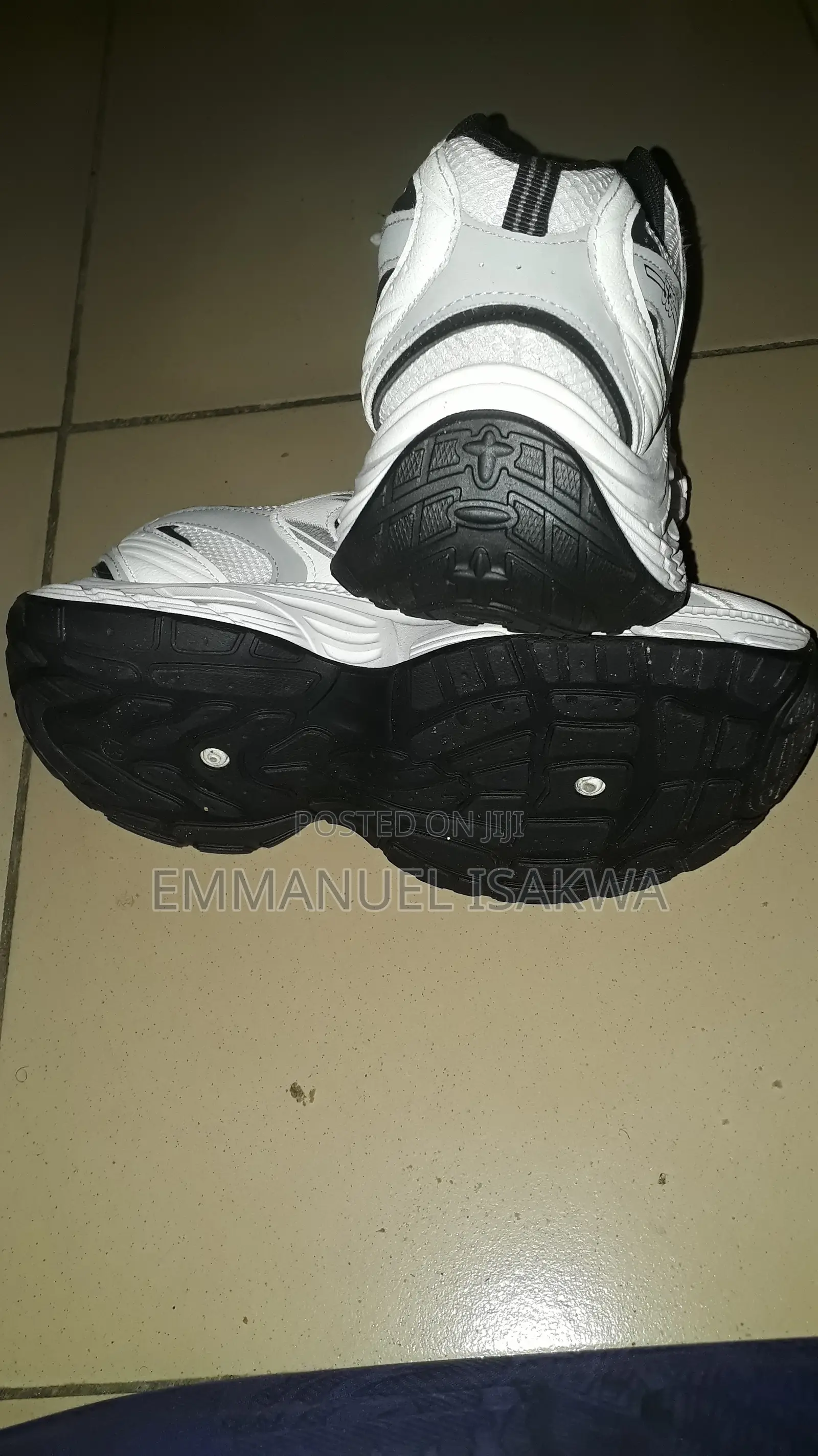 White NB 530 Shoe