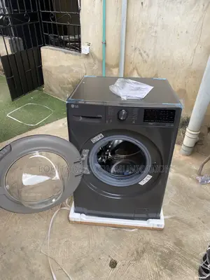 LG F4V3RYP6JE 10.5KG Contemporary Front-Loading Washer