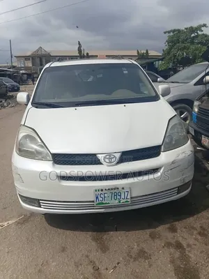 Toyota Sienna XLE Limited AWD 2005 White