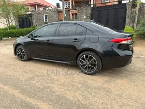 Toyota Corolla LE 2020 Black