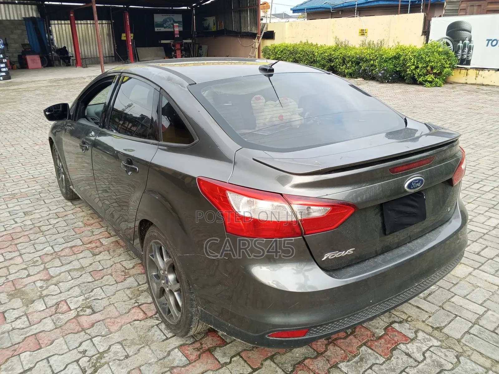 Ford Focus 2014 Gray