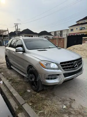Mercedes-Benz M Class ML350 4MATIC 4dr SUV AWD (3.5L 6cyl 7A) 2015