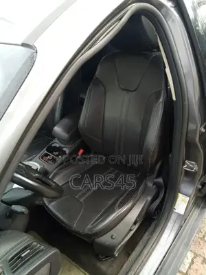 Ford Focus 2014 Gray