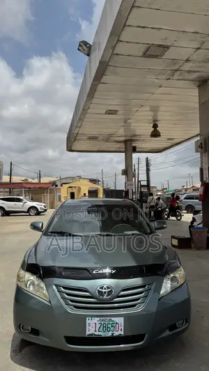Toyota Camry XLE V6 4dr Sedan (3.5L 6cyl 6AM) 2008 Green