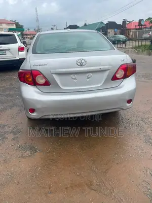 Toyota Corolla 2009 Silver